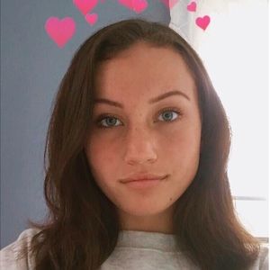 Meet your Posher, Ally